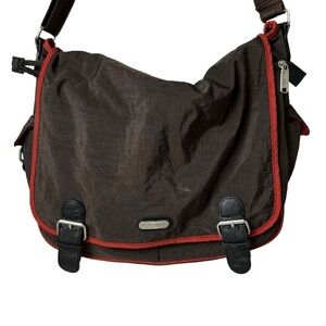 Baggallini Messenger Computer Book Bag 12x15 Brown / Red *SOME FLAWS*READ*